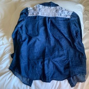 Long sleeve, button up top.